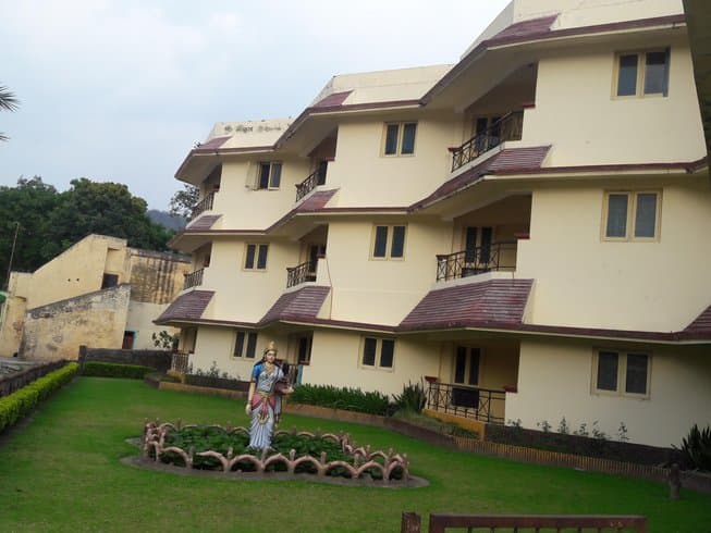 Kundalini Yoga Meditation Retreat